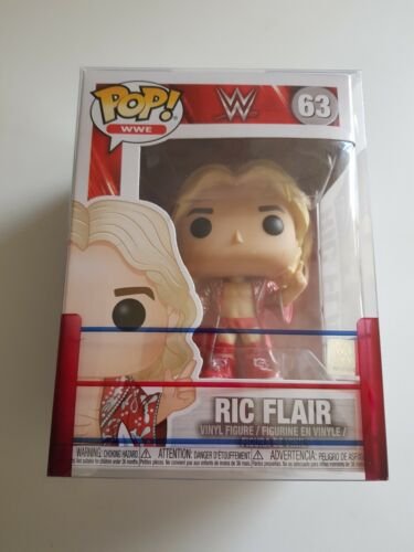 FUNKO POP WWE RIC FLAIR #63 +  WWE PROTECTOR
