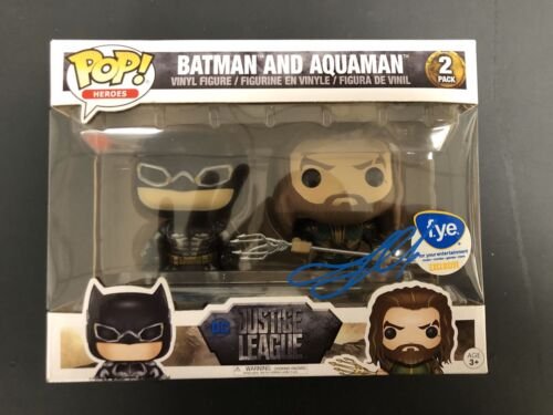 JASON MOMOA SIGNED JUSTICE LEAGUE AQUAMAN VS BATMAN DUAL FUNKO POP PSA/DNA COA