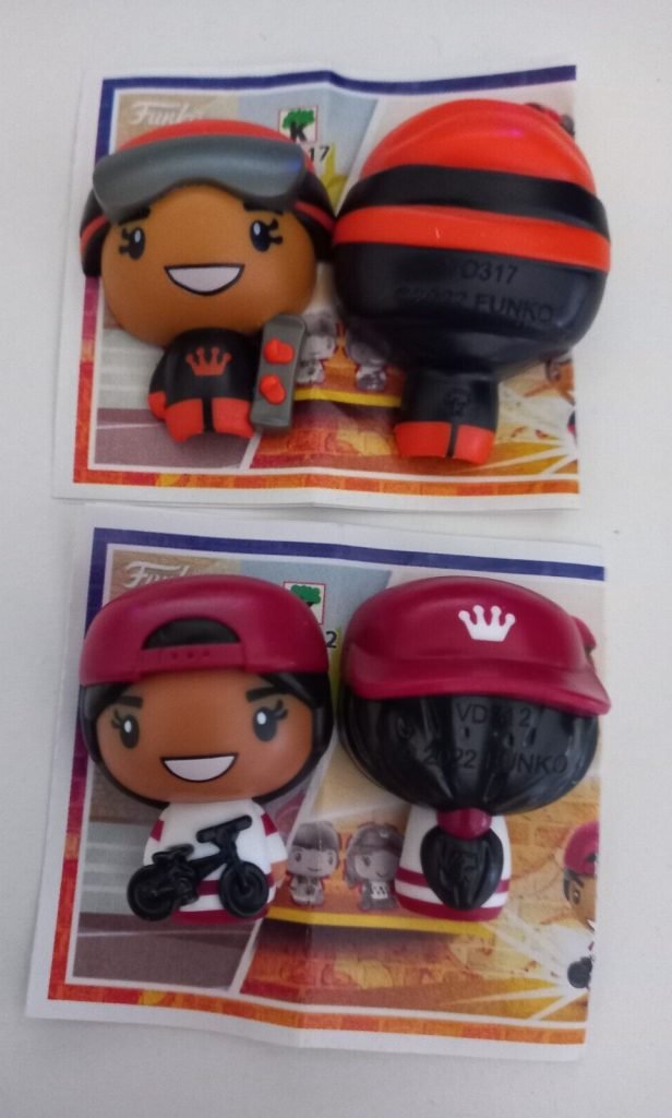 Lot 2 figurines – Kinder Joy Funko pop street – avec notices – 2022 – 0 double –