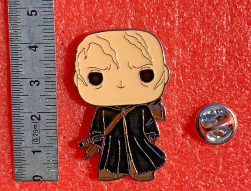 Pins STAR WARS The Mandalorian BOBA FETT Funko Pop! Lucasfilm Disney Lapel Pin Pins STAR WARS The Mandalorian BOBA FETT Funko Pop! Lucasfilm Disney Lapel Pin